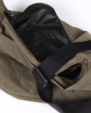 EVERYWHERE CRESCENT  Crescent Bag