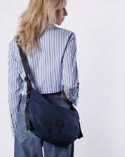 EVERYWHERE CRESCENT  Crescent Bag