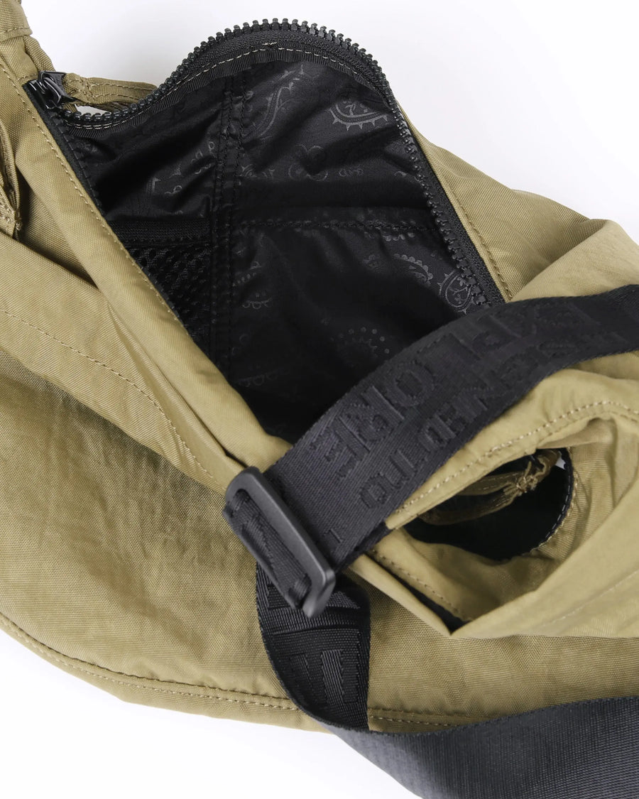 EVERYWHERE CRESCENT  Crescent Bag